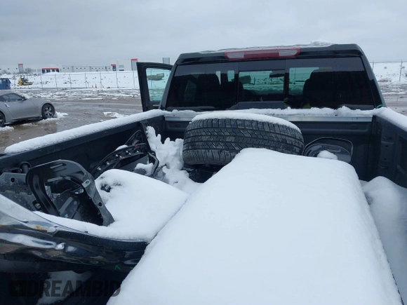 2024 GMC Sierra 1500 SLT with VIN 3GTUUDED4RG240718, listed as a IAAI auction lot 41291456 with 1,849 mi miles and . Bid and sale history available at DreamBid. Image 12.