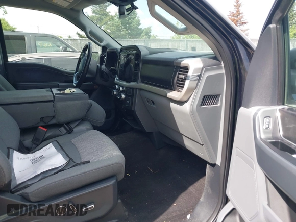2021 Ford F-150 XL z VIN 1FTFW1E5XMFA57179, wystawiony jako IAAI lot #42561205 z przebiegiem 90 517 mil mil oraz . Historia ofert i sprzedaży dostępna na DreamBid. Obrazek 5.