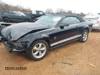 2007 Ford Mustang Deluxe with VIN 1ZVFT84N475361120, listed as a IAAI auction lot 41762540 with 167,848 mi miles and . Bid and sale history available at carsss.com. Image 18.