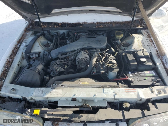 1995 Ford Thunderbird LX with VIN 1FALP62W4SH197312, listed as a Copart auction lot 44723355 with 175,537 mi miles and Salvage Title. Bid and sale history available at carsss.com. Image 11.