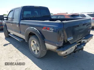2006 Ford Super Duty F-250 XL with VIN 1FTSW21P36EB60142, listed as a IAAI auction lot 42028216 with 319,602 mi miles. Bid and sale history available at carsss.com. Image 3.