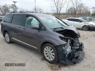 2015 Toyota Sienna Limited z VIN 5TDDK3DC0FS102941, wystawiony jako IAAI lot #42076337 z przebiegiem Nie podano mil oraz . Historia ofert i sprzedaży dostępna na DreamBid. Obrazek 1.
