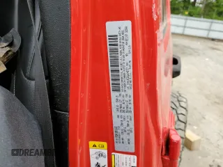 2018 Jeep Wrangler Unlimited Sahara with VIN 1C4HJXEG9JW146717, listed as a Copart auction lot 55062845 with 148,844 mi miles and Salvage title. Bid and sale history available at DreamBid. Image 13.