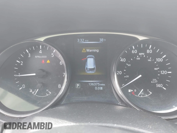 2016 Nissan Rogue S with VIN JN8AT2MV1GW147887, listed as a IAAI auction lot 41973301 with 136,375 mi miles. Bid and sale history available at carsss.com. Image 7.