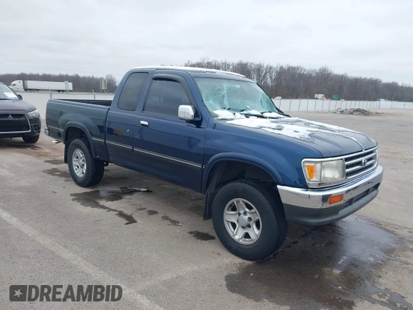 1997 Toyota T100 SR5 with VIN JT4UN24D7V0048050, listed as a IAAI auction lot 41556487 with 325,187 mi miles and . Bid and sale history available at DreamBid. Image 1.