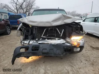 2006 Chevrolet Silverado 1500 LT1 with VIN 1GCEC19Z46Z205152, listed as a Copart auction lot 44175485 with 211,695 mi miles and Salvage Title. Bid and sale history available at carsss.com. Image 5.