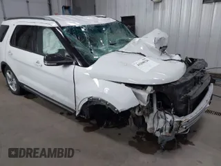 2016 Ford Explorer XLT with VIN 1FM5K8DH1GGC71922, listed as a IAAI auction lot 41208526 with 116,884 mi miles. Bid and sale history available at carsss.com. Image 1.