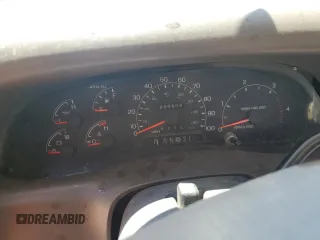 2000 Ford F-250 XL с VIN 1FTNW21F7YEB23621, выставлен на аукционе Copart как лот 58291985 с пробегом 206 808 миль миль и Списание • Salvage title. История ставок и продаж доступна на DreamBid. Изображение 9.