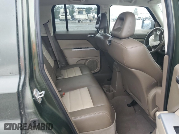 2008 Jeep Patriot Limited with VIN 1J8FT48W68D535039, listed as a Copart auction lot 45323105 with 152,568 mi miles and Salvage Title. Bid and sale history available at DreamBid. Image 11.