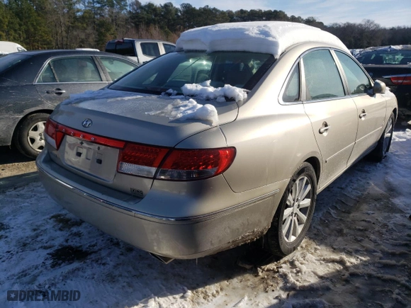 2009 Hyundai Azera GLS with VIN KMHFC46D69A352585, listed as a Copart auction lot 41374665 with 107,264 mi miles and Salvage Title. Bid and sale history available at carsss.com. Image 3.