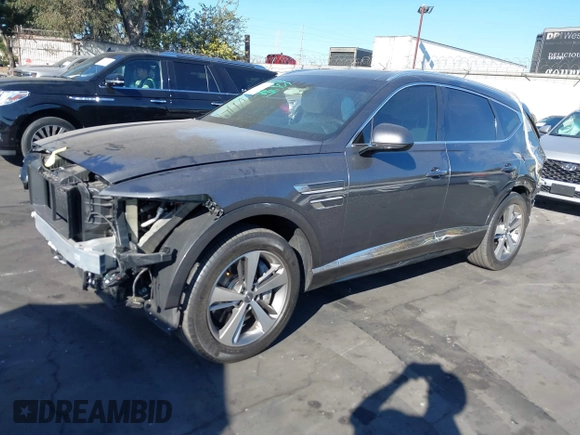 2023 Genesis GV80 с VIN KMUHCESC1PU142436, выставлен на аукционе IAAI как лот 41337461 с пробегом 13 420 миль миль и . История ставок и продаж доступна на DreamBid. Изображение 23.