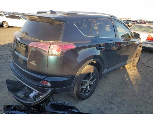 2017 Toyota RAV4 SE с VIN JTMJJREV6HD075610, выставлен на аукционе Copart как лот 44260045 с пробегом 62 122 миль миль и Списание • Salvage title. История ставок и продаж доступна на DreamBid. Изображение 3.