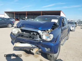2015 Toyota Tacoma with VIN 5TFLU4EN6FX112038, listed as a IAAI auction lot 41592759 with 236,252 mi miles. Bid and sale history available at carsss.com. Image 16.