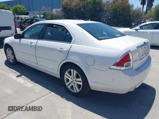2009 Ford Fusion SEL with VIN 3FAHP08169R201450, listed as a IAAI auction lot 42200704 with 202,576 mi miles and . Bid and sale history available at carsss.com. Image 3.