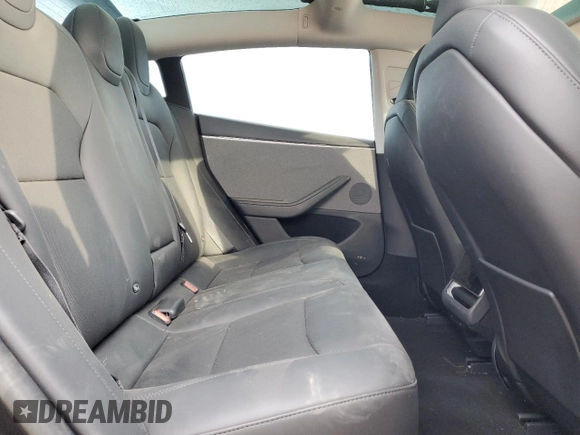 2024 Tesla Model 3 z VIN 5YJ3E1EA5RF741944, wystawiony jako Copart lot #45755205 z przebiegiem Nie podano mil oraz Szkody całkowita. Historia ofert i sprzedaży dostępna na DreamBid. Obrazek 11.