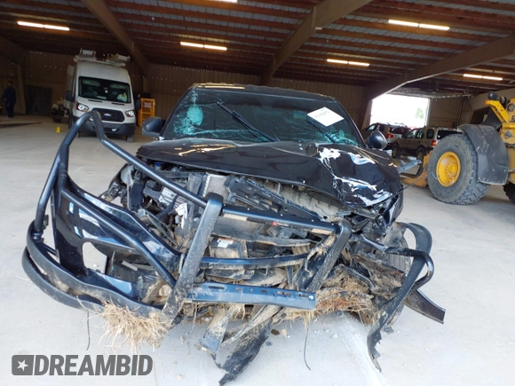 2021 Ford Police Interceptor Utility z VIN 1FM5K8AB8MGB61624, wystawiony jako IAAI lot #42162652 z przebiegiem 100 231 mil mil oraz . Historia ofert i sprzedaży dostępna na DreamBid. Obrazek 12.