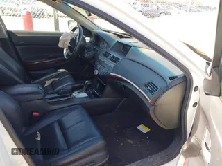 2011 Honda Accord Crosstour EX-L with VIN 5J6TF2H59BL005989, listed as a IAAI auction lot 41834202 with 215,645 mi miles. Bid and sale history available at carsss.com. Image 5.
