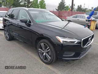 2019 Volvo XC60 Momentum z VIN LYVA22RK8KB229949, wystawiony jako IAAI lot #42172562 z przebiegiem 47 060 mil mil oraz . Historia ofert i sprzedaży dostępna na DreamBid. Obrazek 1.