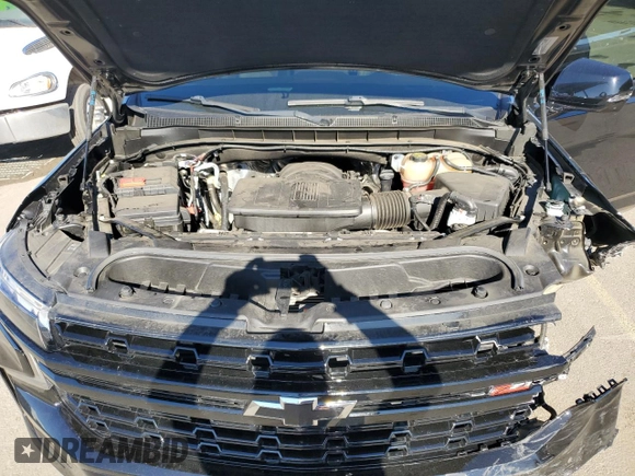 2023 Chevrolet Suburban z VIN 1GNSKDKL2PR286237, wystawiony jako Copart lot #46179735 z przebiegiem 29 518 mil mil oraz Szkoda całkowita • Salvage title. Historia ofert i sprzedaży dostępna na DreamBid. Obrazek 12.