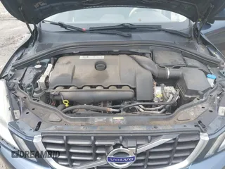 2010 Volvo XC60 3.0T with VIN YV4992DZ4A2027688, listed as a IAAI auction lot 42357112 with 201,222 mi miles and . Bid and sale history available at DreamBid. Image 10.