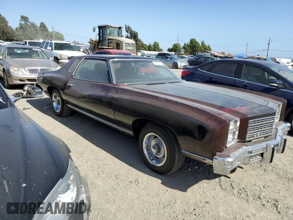 1976 Chevrolet Monte Carlo z VIN 1H57L6Z427472, wystawiony jako Copart lot #58806805 z przebiegiem 88 259 mil mil oraz Czysty tytuł • Clean title. Historia ofert i sprzedaży dostępna na DreamBid. Obrazek 4.