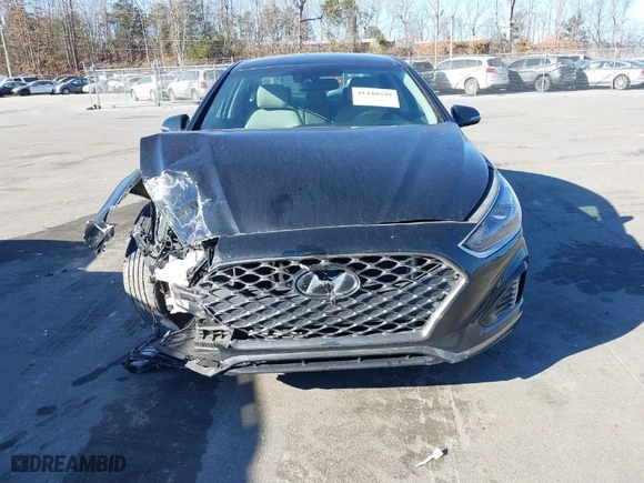 2018 Hyundai Sonata Limited with VIN 5NPE34AF6JH706868, listed as a IAAI auction lot 41440599 with 62,707 mi miles. Bid and sale history available at carsss.com. Image 12.