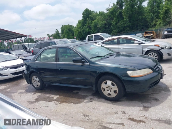 2001 Honda Accord EX с VIN 1HGCG16531A015929, выставлен на аукционе IAAI как лот 42362931 с пробегом 216 074 миль миль и . История ставок и продаж доступна на DreamBid. Изображение 13.