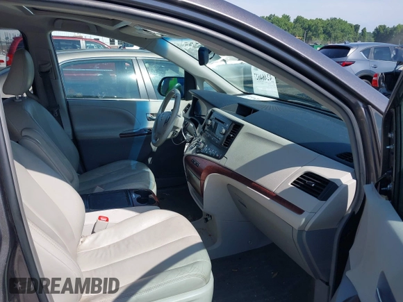 2013 Toyota Sienna XLE AAS с VIN 5TDYK3DC4DS335199, выставлен на аукционе IAAI как лот 42464627 с пробегом 163 269 миль миль и . История ставок и продаж доступна на DreamBid. Изображение 5.