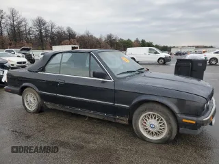 1991 BMW 3 Series z VIN WBABB2315MEC23937, wystawiony jako Copart lot #82837144 z przebiegiem 155 194 mil mil oraz Czysty tytuł • Clean title. Historia ofert i sprzedaży dostępna na DreamBid. Obrazek 4.