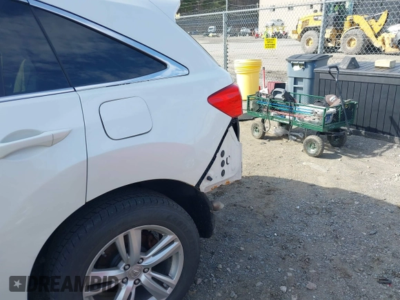 2014 Acura RDX Technology with VIN 5J8TB4H54EL005983, listed as a IAAI auction lot 41921349 with 171,029 mi miles and . Bid and sale history available at DreamBid. Image 6.