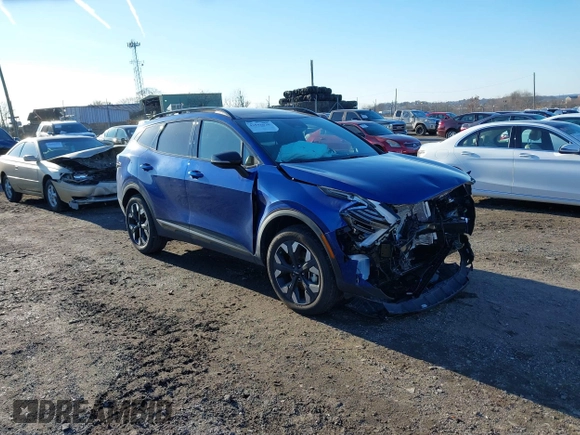 2024 Kia Sportage X-Line with VIN 5XYK6CDF3RG202622, listed as a IAAI auction lot 41096038 with 9,379 mi miles and . Bid and sale history available at carsss.com. Image 1.