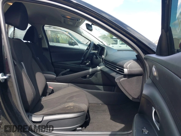 2022 Hyundai Elantra SEL with VIN KMHLM4AGXNU272717, listed as a IAAI auction lot 41879304 with 55,680 mi miles and . Bid and sale history available at DreamBid. Image 5.