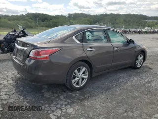 2015 Nissan Altima 2.5 with VIN 1N4AL3AP1FC474805, listed as a Copart auction lot 61560655 with 176,440 mi miles and Salvage title. Bid and sale history available at DreamBid. Image 3.