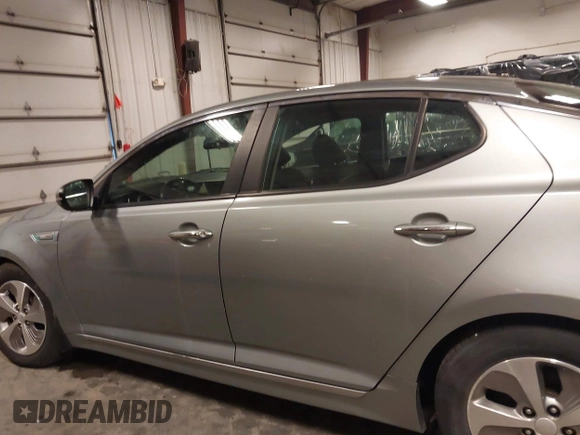 2016 Kia Optima z VIN KNAGM4AD2G5093416, wystawiony jako IAAI lot #41669462 z przebiegiem 104 108 mil mil oraz . Historia ofert i sprzedaży dostępna na DreamBid. Obrazek 15.