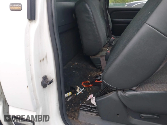 2002 Chevrolet Silverado 1500 LS with VIN 1GCEK14V52Z236850, listed as a IAAI auction lot 42245642 with 312,375 mi miles and . Bid and sale history available at DreamBid. Image 8.