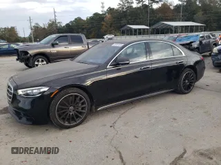 2022 Mercedes-Benz S S 580 with VIN W1K6G7GB9NA155496, listed as a Copart auction lot 83497624 with 1,728 mi miles and Salvage Title. Bid and sale history available at carsss.com. Image 1.