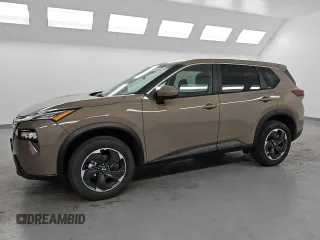 2025 Nissan Rogue SV with VIN 5N1BT3BA6SC775620, listed as a Copart auction lot 53378745 with 4,495 mi miles and Clean Title. Bid and sale history available at DreamBid. Image 1.