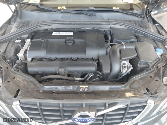 2011 Volvo XC60 3.2L with VIN YV4952DL7B2166075, listed as a IAAI auction lot 42004245 with 136,182 mi miles. Bid and sale history available at carsss.com. Image 10.