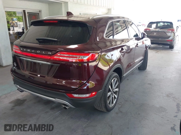 2019 Lincoln MKC Reserve with VIN 5LMCJ3C94KUL50192, listed as a IAAI auction lot 42217678 with 21,344 mi miles and . Bid and sale history available at DreamBid. Image 4.