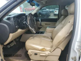 2011 Chevrolet Silverado 1500 LT with VIN 3GCPKSE30BG311997, listed as a Copart auction lot 53735135 with 293,980 mi miles and Clean Title. Bid and sale history available at DreamBid. Image 7.