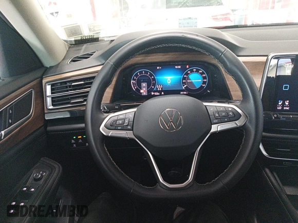 2024 Volkswagen Atlas SE с VIN 1V2HR2CA0RC565268, выставлен на аукционе IAAI как лот 42796122 с пробегом 25 132 миль миль и . История ставок и продаж доступна на DreamBid. Изображение 37.