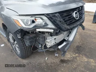2018 Nissan Pathfinder SL with VIN 5N1DR2MN8JC647427, listed as a IAAI auction lot 41801427 with 148,741 mi miles. Bid and sale history available at carsss.com. Image 6.