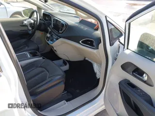 2022 Chrysler Pacifica Touring L with VIN 2C4RC1BGXNR233654, listed as a IAAI auction lot 42137632 with 73,899 mi miles and . Bid and sale history available at DreamBid. Image 5.