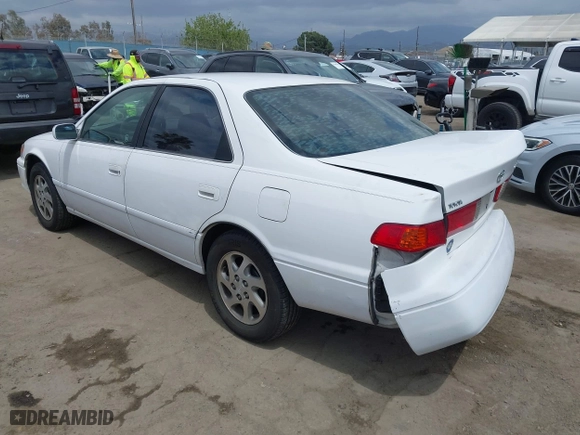 2000 Toyota Camry CE with VIN JT2BG22K3Y0406082, listed as a IAAI auction lot 42053116 with 171,219 mi miles. Bid and sale history available at carsss.com. Image 3.