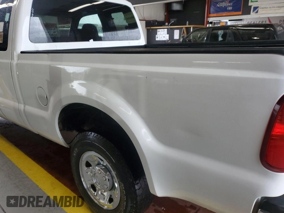 2009 Ford F-250 XL with VIN 1FTNX20529EA11705, listed as a IAAI auction lot 42793654 with 272,233 mi miles and . Bid and sale history available at DreamBid. Image 8.