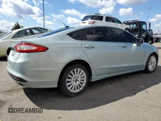 2013 Ford Fusion SE Hybrid with VIN 3FA6P0LU9DR191305, listed as a Copart auction lot 50213775 with 132,939 mi miles and Salvage Title. Bid and sale history available at DreamBid. Image 3.