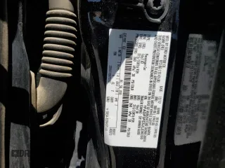 2018 Ford Focus SE z VIN 1FADP3FE5JL236330, wystawiony jako Copart lot #53145065 z przebiegiem 104 228 mil mil oraz Szkoda całkowita • Salvage title. Historia ofert i sprzedaży dostępna na DreamBid. Obrazek 12.