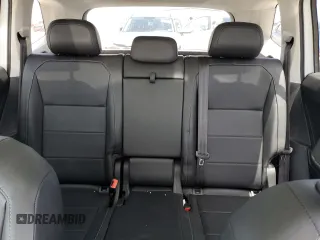 2018 Volkswagen Tiguan SEL z VIN 3VV2B7AX8JM156391, wystawiony jako Copart lot #56233975 z przebiegiem 85 166 mil mil oraz Szkoda całkowita • Salvage title. Historia ofert i sprzedaży dostępna na DreamBid. Obrazek 10.