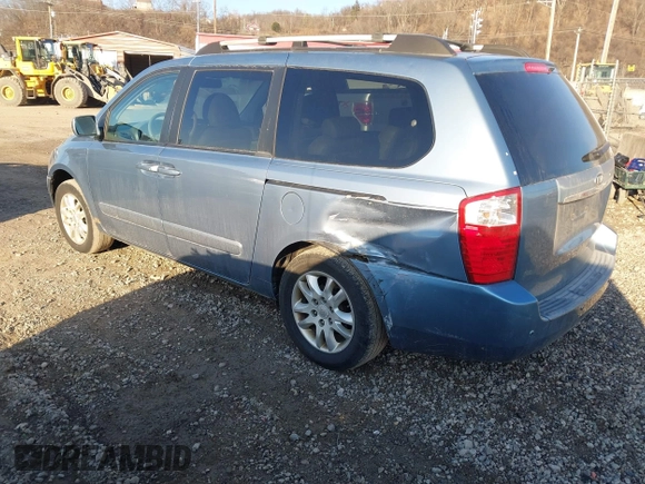 2007 Kia Sedona LX with VIN KNDMB233676112774, listed as a IAAI auction lot 41753103 with 131,309 mi miles. Bid and sale history available at carsss.com. Image 3.
