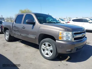 2008 Chevrolet Silverado 1500 LT w/1LT with VIN 2GCEK13M381107774, listed as a IAAI auction lot 41718057 with 167,336 mi miles. Bid and sale history available at carsss.com. Image 1.